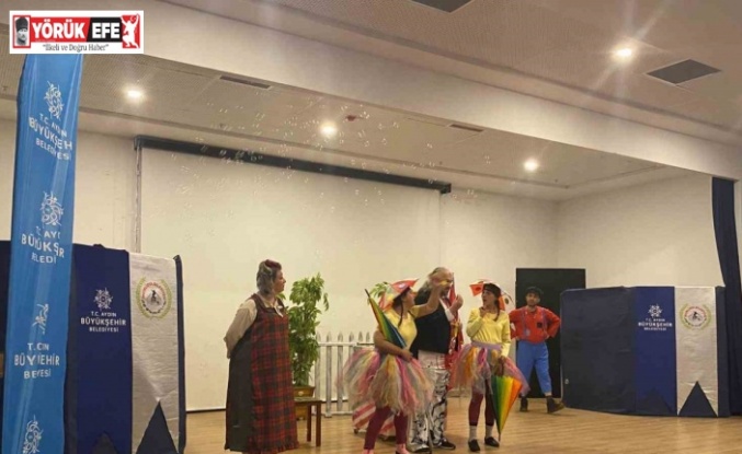 Başkan Çerçioğlu, İncirliova’da çocukları tiyatro ile buluşturdu