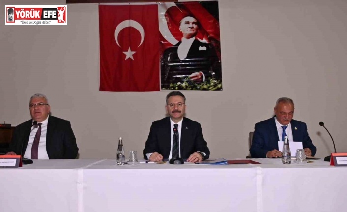 Vali Aksoy, Sultanhisarlı muhtarlar ile bir araya geldi