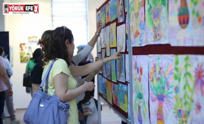 Aydın Büyükşehir Belediyesi kursiyerleri resim yeteneklerini sergiliyor