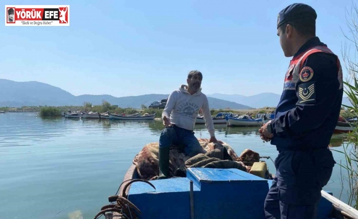 Bafa Gölü’nde doğal hayat Jandarmanın takibinde