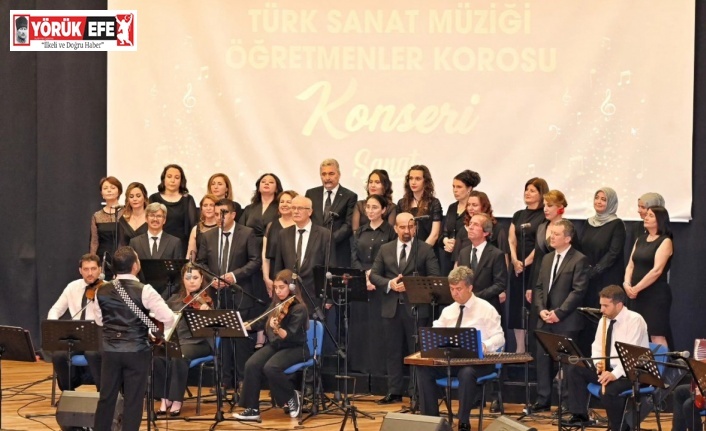 Efeler’de öğretmenlerden sanat dolu gece