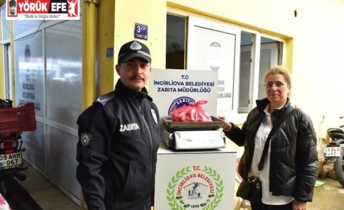 İncirliova Belediyesinin pazarlarda tartı denetimi sürüyor
