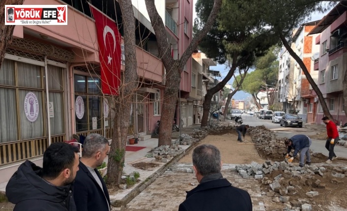 Buharkent’te bozulan yollar yenileniyor