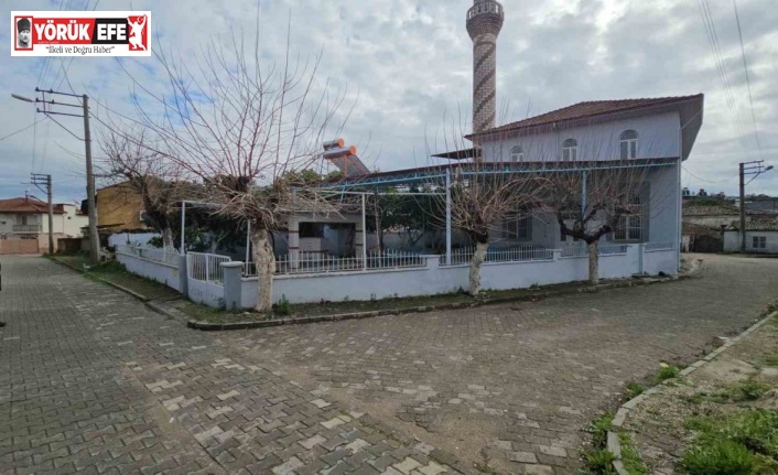 Camide tuvaleti kullandı, notla birlikte para bıraktı