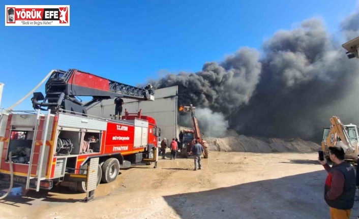 Didim sanayisindeki yangın korkuttu