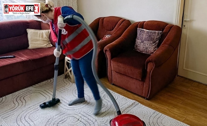 Efeler Belediyesi’nin evde bakım hizmetleri sürüyor