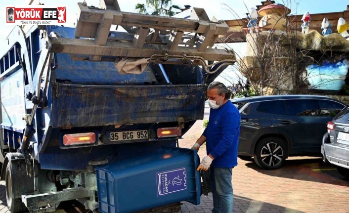 Kuşadası’nda geri dönüştürülebilir atıklar toplandı