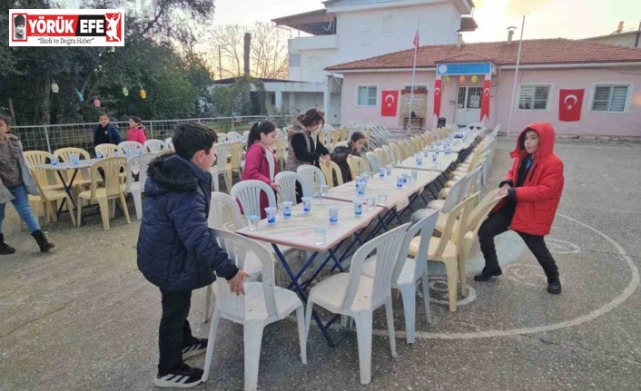 Öğrenciler, velileri ile iftarda buluştu