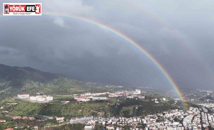 Sağanak sonrası gökkuşağı Aydın’ı sardı