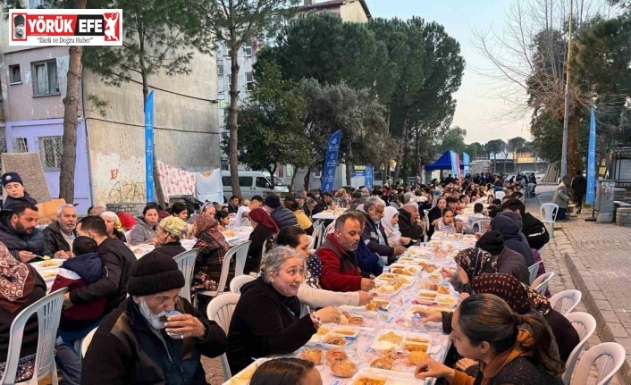 Aydınlı vatandaşlar Büyükşehir’in iftar sofrasında buluştu