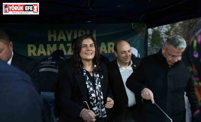 Başkan Çerçioğlu Köşk’te vatandaşlarla iftar sofrasında bir araya geldi