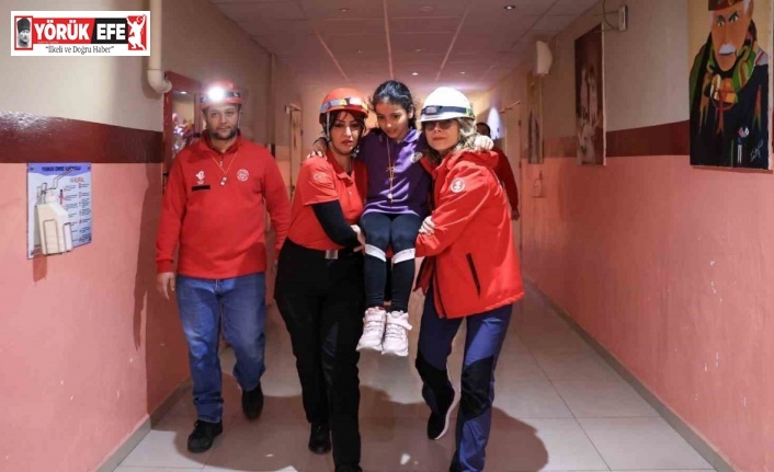 Efeler Belediyesi’nden miniklere afet eğitimi