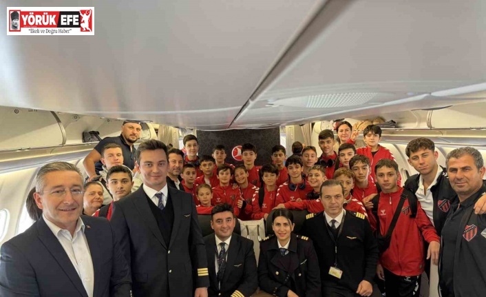 Katar’da mahsur kalan sporcular Türkiye’ye geldi