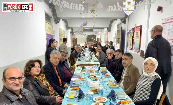 Kaymakam Keklik, Kuşadası’nda öğrencilerle iftarda buluştu